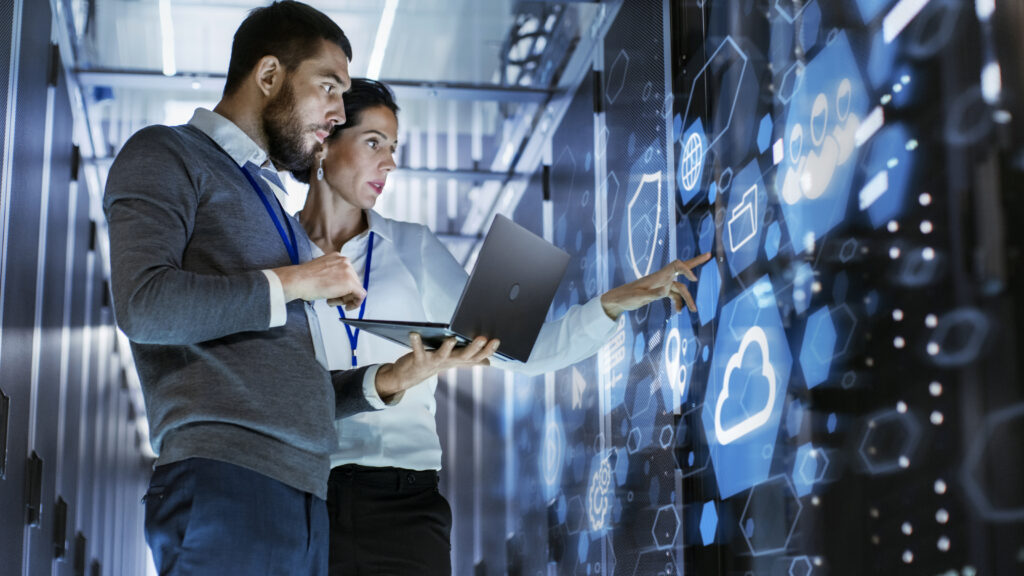 barcom technology solutions team working together